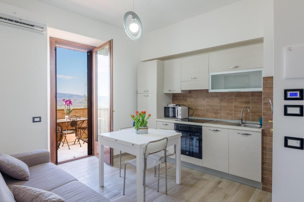 Ferienwohnung Il Tramonto Holidays Trevi Exterior foto